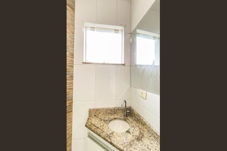 Casa de condomínio para alugar com 160m², 2 quartos e 3 vagasBanheiro da Suíte