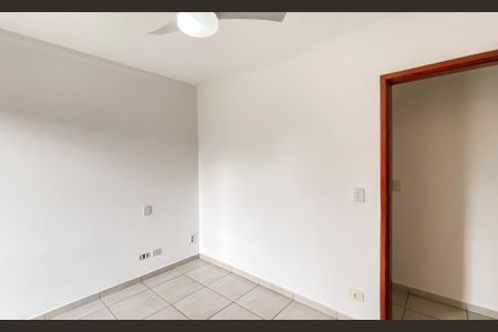 Casa de condomínio para alugar com 160m², 2 quartos e 3 vagasSuite