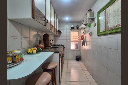 Casa à venda com 167m², 4 quartos e 2 vagasCozinha 