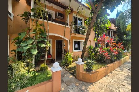 Casa à venda com 167m², 4 quartos e 2 vagasFachada