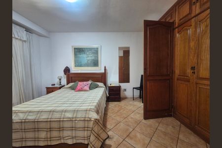 Casa à venda com 167m², 4 quartos e 2 vagasQuarto 4