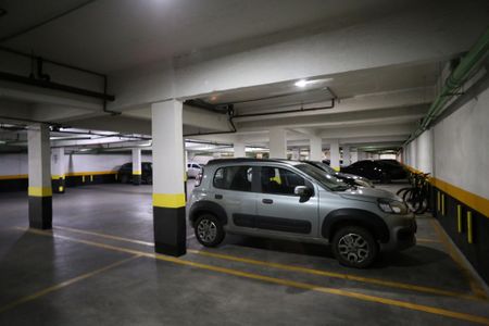 Apartamento à venda com 65m², 2 quartos e 1 vaga Apartamento à venda com 65m², 2 quartos e 1 vagaGaragem