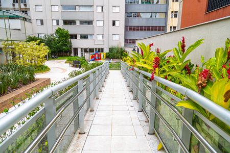 Apartamento à venda com 65m², 2 quartos e 1 vaga Apartamento à venda com 65m², 2 quartos e 1 vagaÁrea comum - Piscina