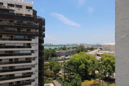Apartamento à venda com 88m², 3 quartos e 1 vagaÁrea de serviço - Vista