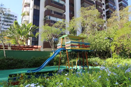 Apartamento à venda com 88m², 3 quartos e 1 vagaÁrea comum - Playground