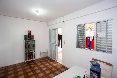Casa à venda com 80m², 3 quartos e 2 vagasQuarto 2