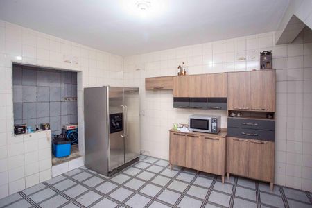 Casa à venda com 80m², 3 quartos e 2 vagasCozinha