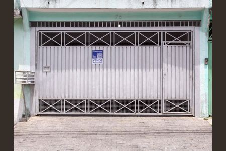 Casa à venda com 80m², 3 quartos e 2 vagasFachada