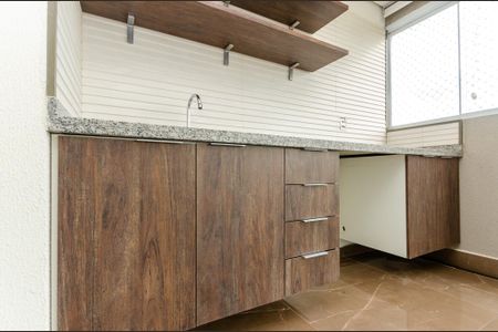 Apartamento para alugar com 120m², 4 quartos e 3 vagasSala - Sacada