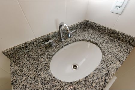 Apartamento para alugar com 120m², 4 quartos e 3 vagasSuíte 1 - Banheiro