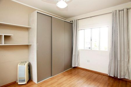 Casa à venda com 208m², 3 quartos e 4 vagasQuarto 2