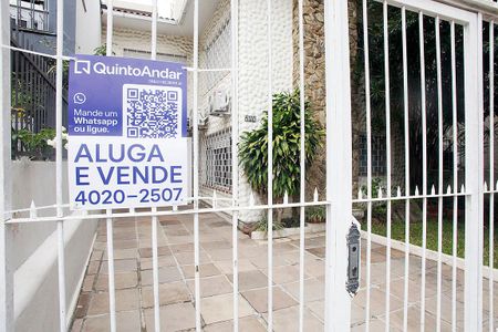 Casa à venda com 208m², 3 quartos e 4 vagasPlaquinha