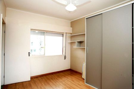 Casa à venda com 208m², 3 quartos e 4 vagasQuarto 2