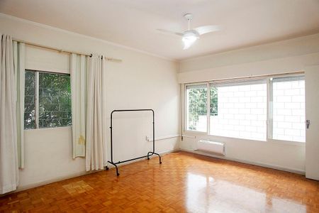 Casa à venda com 208m², 3 quartos e 4 vagasQuarto 1