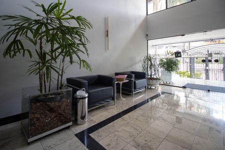 Apartamento para alugar com 87m², 2 quartos e 3 vagas Apartamento para alugar com 87m², 2 quartos e 3 vagasHall de entrada