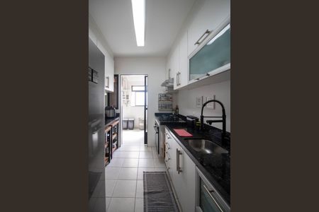 Apartamento para alugar com 87m², 2 quartos e 3 vagas Apartamento para alugar com 87m², 2 quartos e 3 vagasCozinha