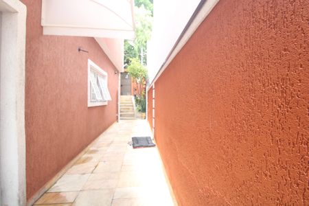 Casa à venda com 240m², 4 quartos e 3 vagasCorredor