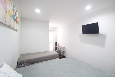 Casa à venda com 240m², 4 quartos e 3 vagasSuíte 2