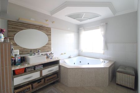 Banheiro da suíte 1 de casa à venda com 4 quartos, 240m² em Interlagos, São Paulo