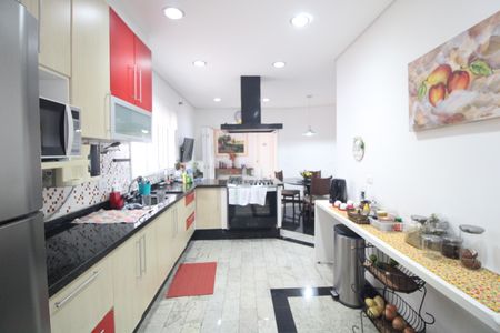 Casa à venda com 240m², 4 quartos e 3 vagasCozinha