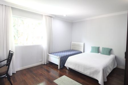 Casa à venda com 240m², 4 quartos e 3 vagasQuarto 2