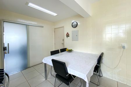 Apartamento para alugar com 180m², 3 quartos e 2 vagasCozinha