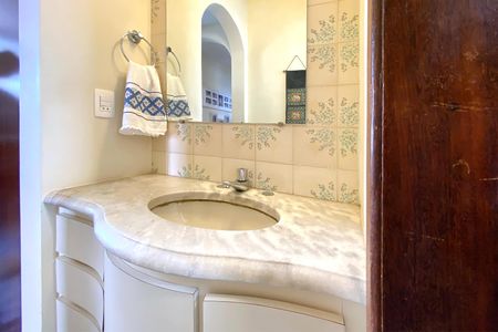 Apartamento para alugar com 180m², 3 quartos e 2 vagasBanheiro