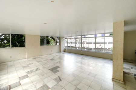 Apartamento para alugar com 180m², 3 quartos e 2 vagasÁrea comum - Salão de festas