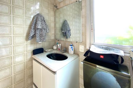 Apartamento para alugar com 180m², 3 quartos e 2 vagasBanheiro da Suíte 1