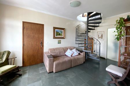 Apartamento para alugar com 180m², 3 quartos e 2 vagasSala