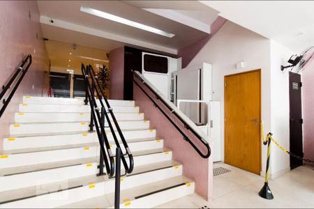 Studio à venda com 35m², 1 quarto e sem vaga Studio à venda com 35m², 1 quarto e sem vagaÁrea comum