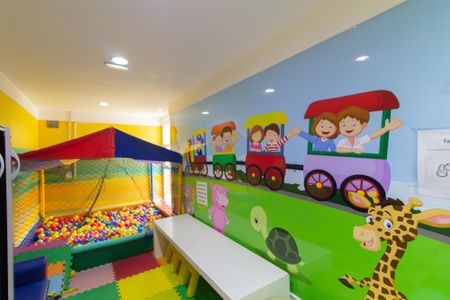 Apartamento para alugar com 44m², 2 quartos e 1 vagaBrinquedoteca