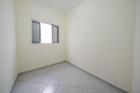 Quarto 1 de casa para alugar com 2 quartos, 100m² em Vila Silvia, São Paulo