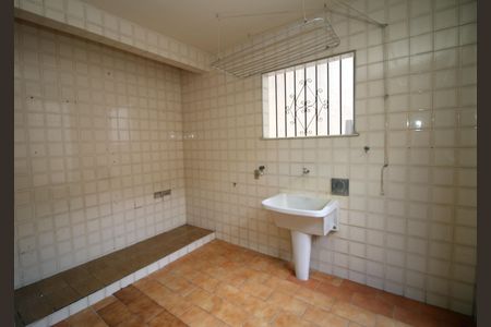 Casa à venda com 386m², 4 quartos e 2 vagasÁrea de Serviço