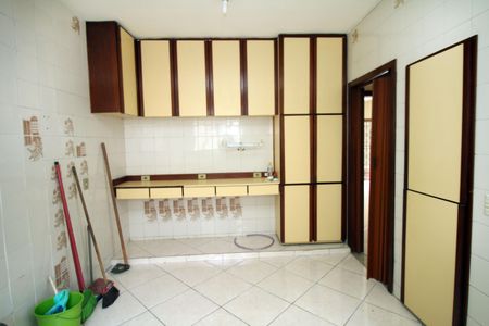 Casa à venda com 386m², 4 quartos e 2 vagasCozinha