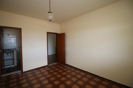 Casa à venda com 386m², 4 quartos e 2 vagasQuarto 2 - Suíte