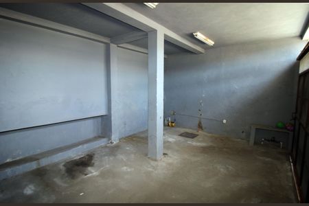 Casa à venda com 386m², 4 quartos e 2 vagasGaragem