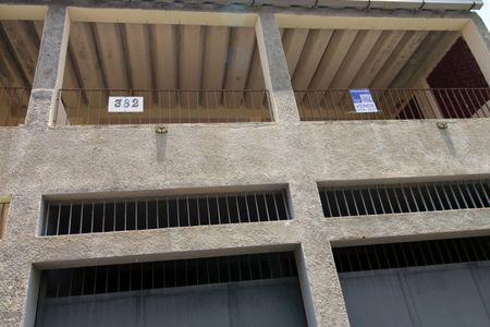 Casa à venda com 386m², 4 quartos e 2 vagasPlaquinha