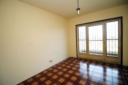 Casa à venda com 386m², 4 quartos e 2 vagasQuarto 1