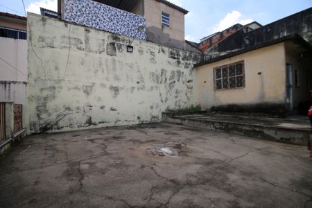 Casa à venda com 386m², 4 quartos e 2 vagasQuintal