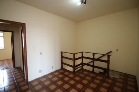 Casa à venda com 386m², 4 quartos e 2 vagasSala 2º Piso