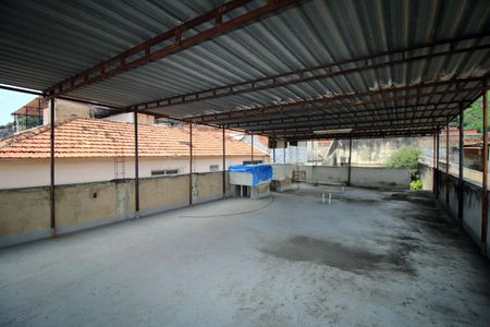 Casa à venda com 386m², 4 quartos e 2 vagasTerraço