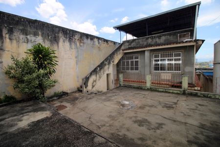 Casa à venda com 386m², 4 quartos e 2 vagasQuintal