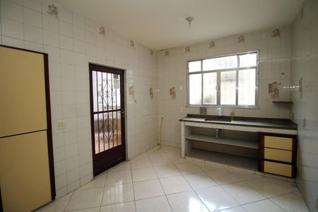 Casa à venda com 386m², 4 quartos e 2 vagasCozinha