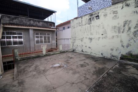 Casa à venda com 386m², 4 quartos e 2 vagasQuintal