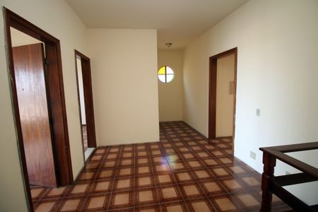 Casa à venda com 386m², 4 quartos e 2 vagasAntessala 2º piso