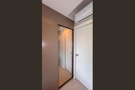 Apartamento à venda com 67m², 2 quartos e 1 vagaCloset da suíte