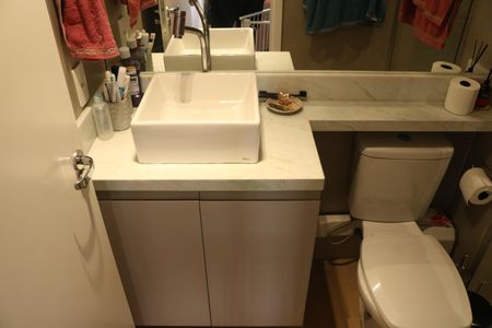 Apartamento à venda com 50m², 2 quartos e 1 vagaBanheiro 2