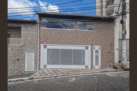 Fachada  de casa à venda com 2 quartos, 224m² em Piqueri, São Paulo