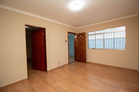 Casa à venda com 2 quartos, 224m² em Piqueri, São Paulo